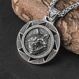 Norse Viking Wolf Head Vintage Wolf Totem Amulet  Pendant